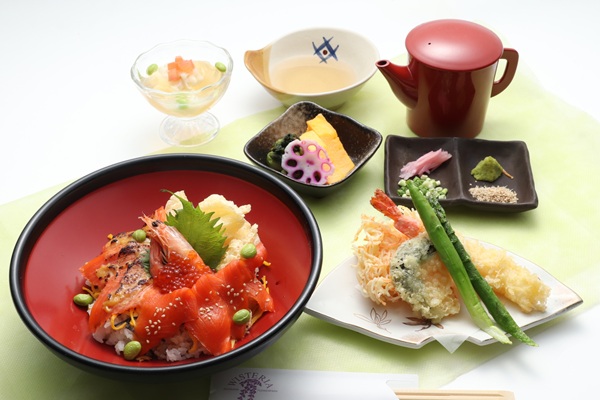 ヤシオマスのひつまぶし御膳