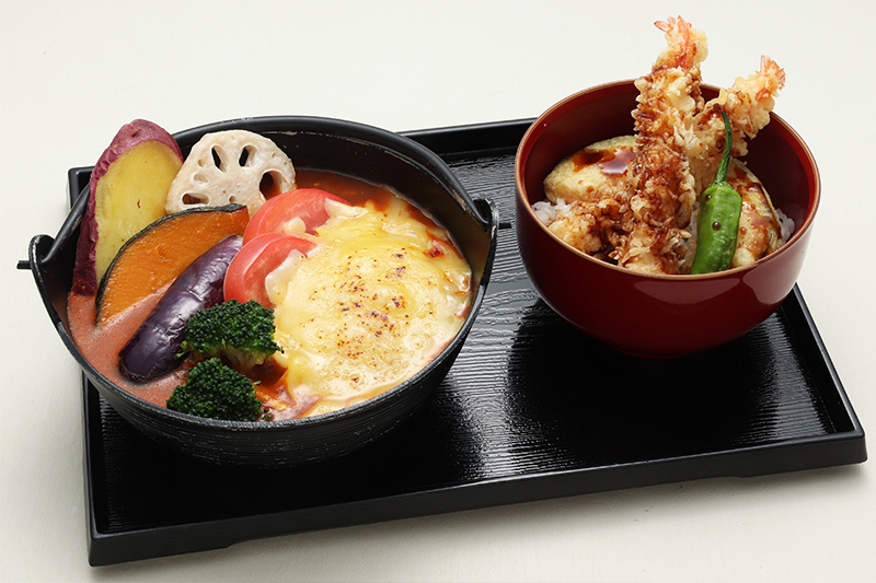 あしかが美人トマトカレーうどんセット