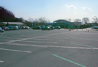 無料大型駐車場